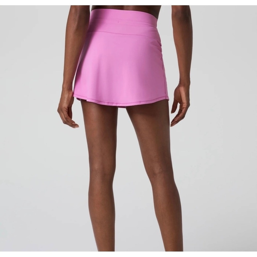 NWOT Vuori Daily Skirt L Azalea Pink Skort Tennis Pickleball Athleisure VW3102 - Picture 12 of 13